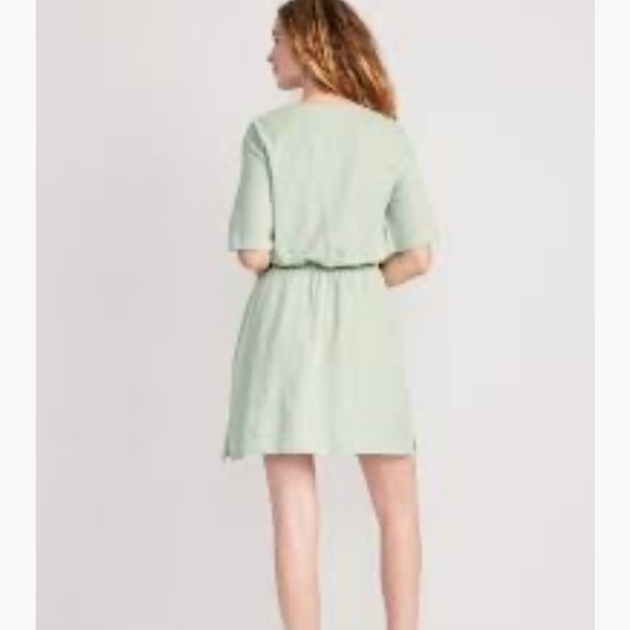 Old Navy Waist-Defined Slub-Knit Mini Dress in Green - Small NWT! Flattering! - Picture 3 of 4